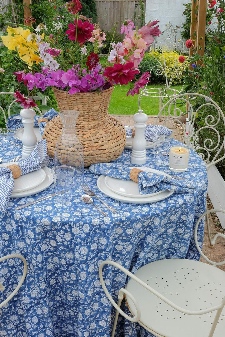 Round Tablecloth - Blue & White Floral Print, 220cm